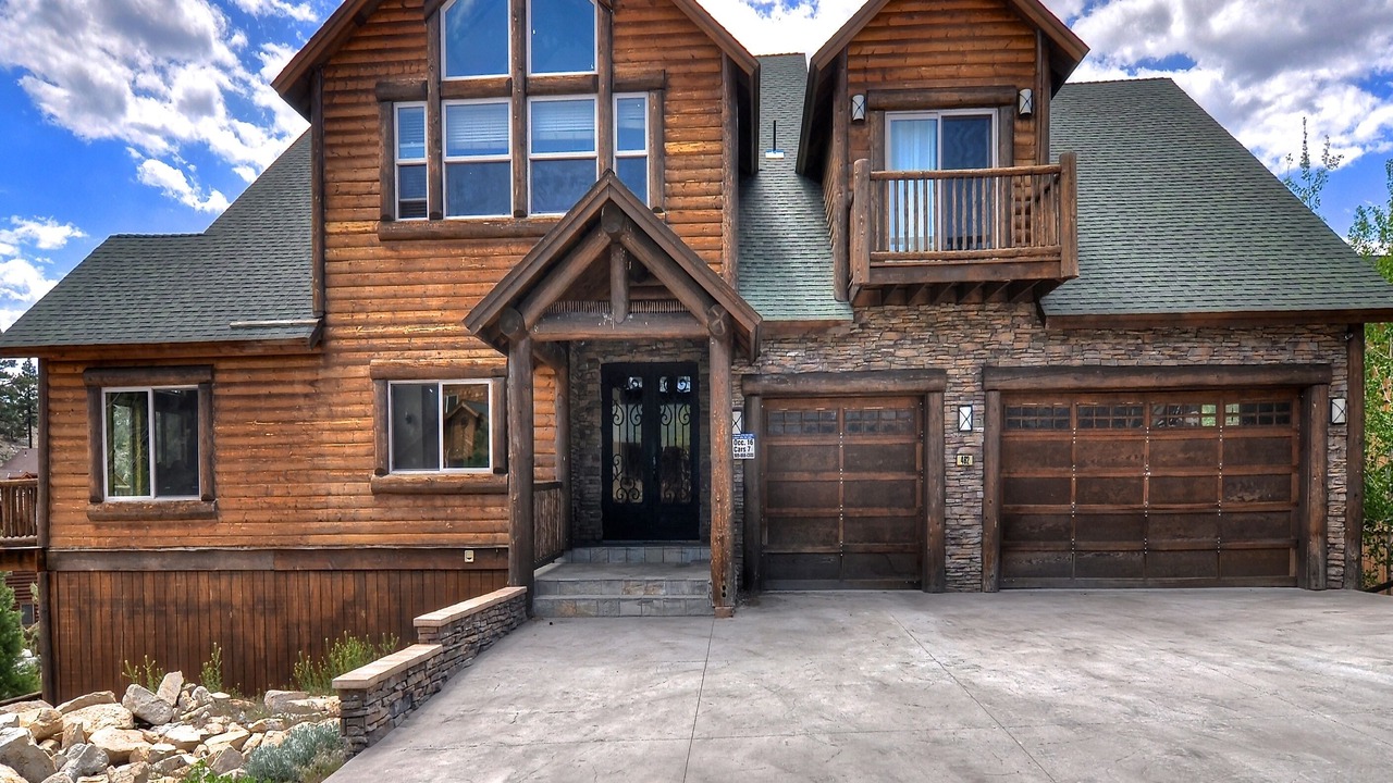 Photo of Outdoor in Castle Glen Estates