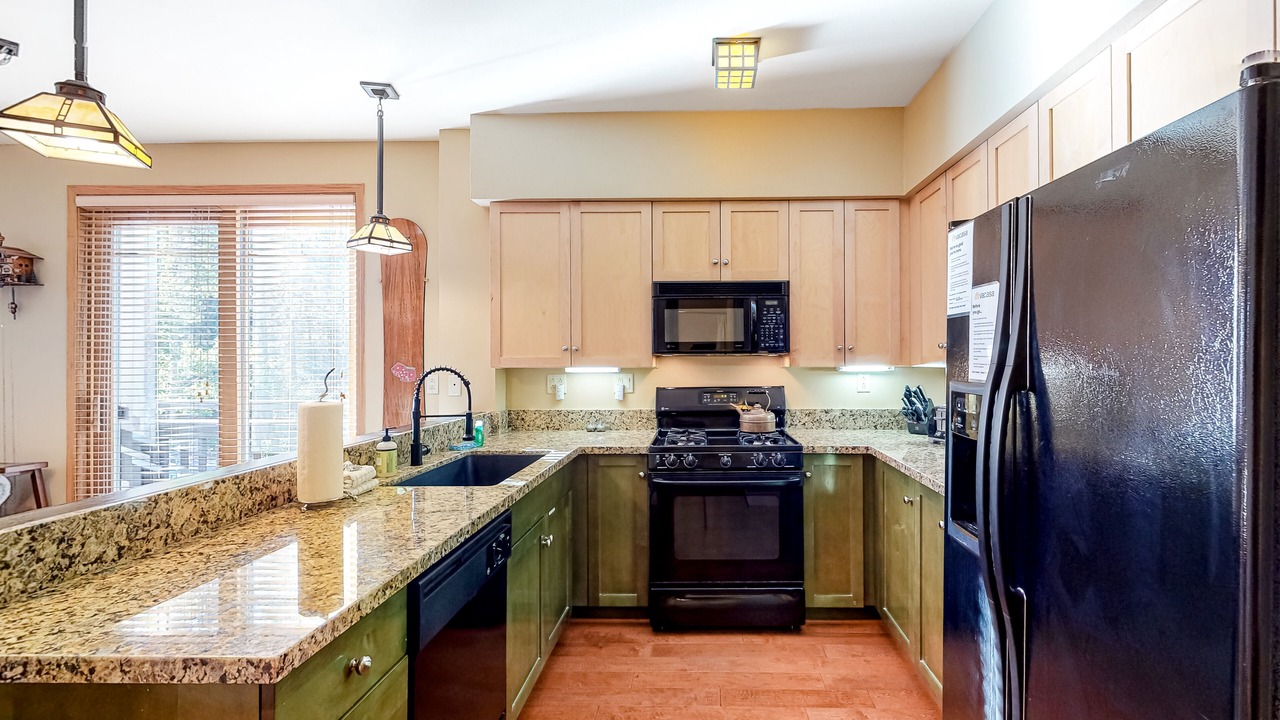 Photo of Kitchen in Mammoth Lakes