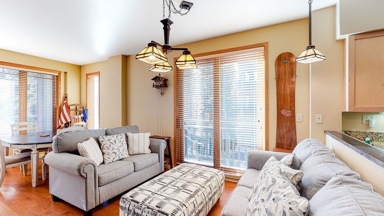 Photo of Livingroom in Mammoth Lakes