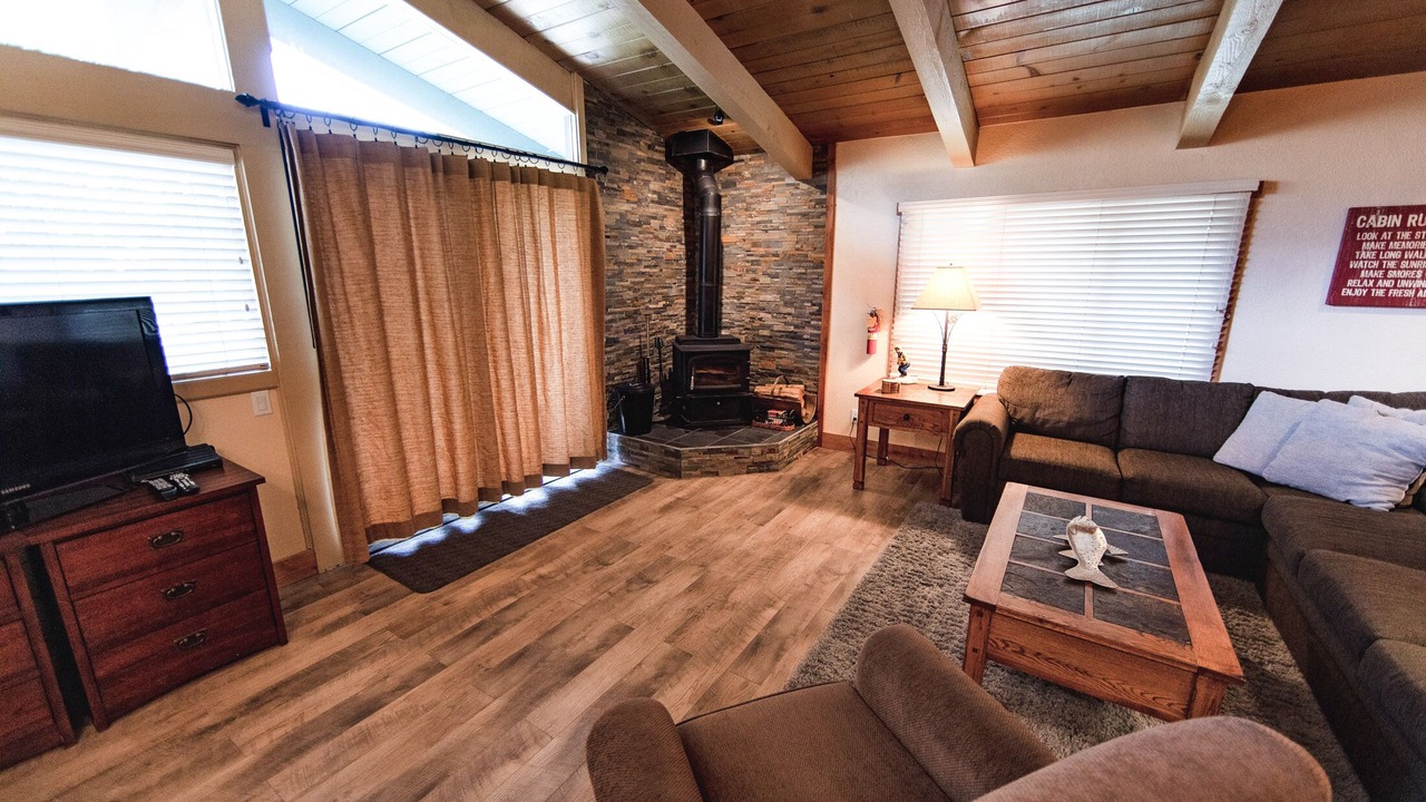 Photo of Bedroom in Mammoth Lakes