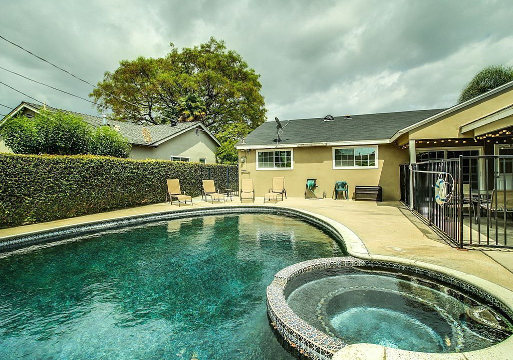 Photo of Outdoor in Hermosa Village