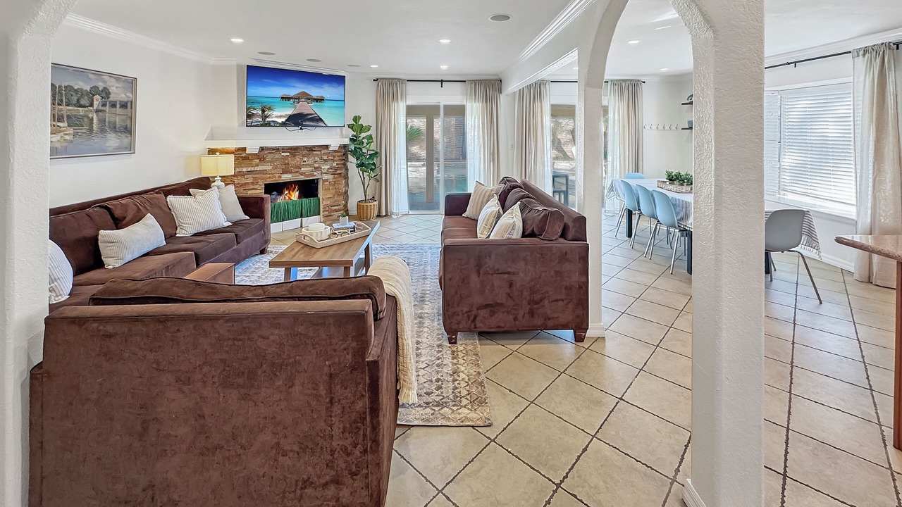 Photo of Livingroom in Hermosa Village