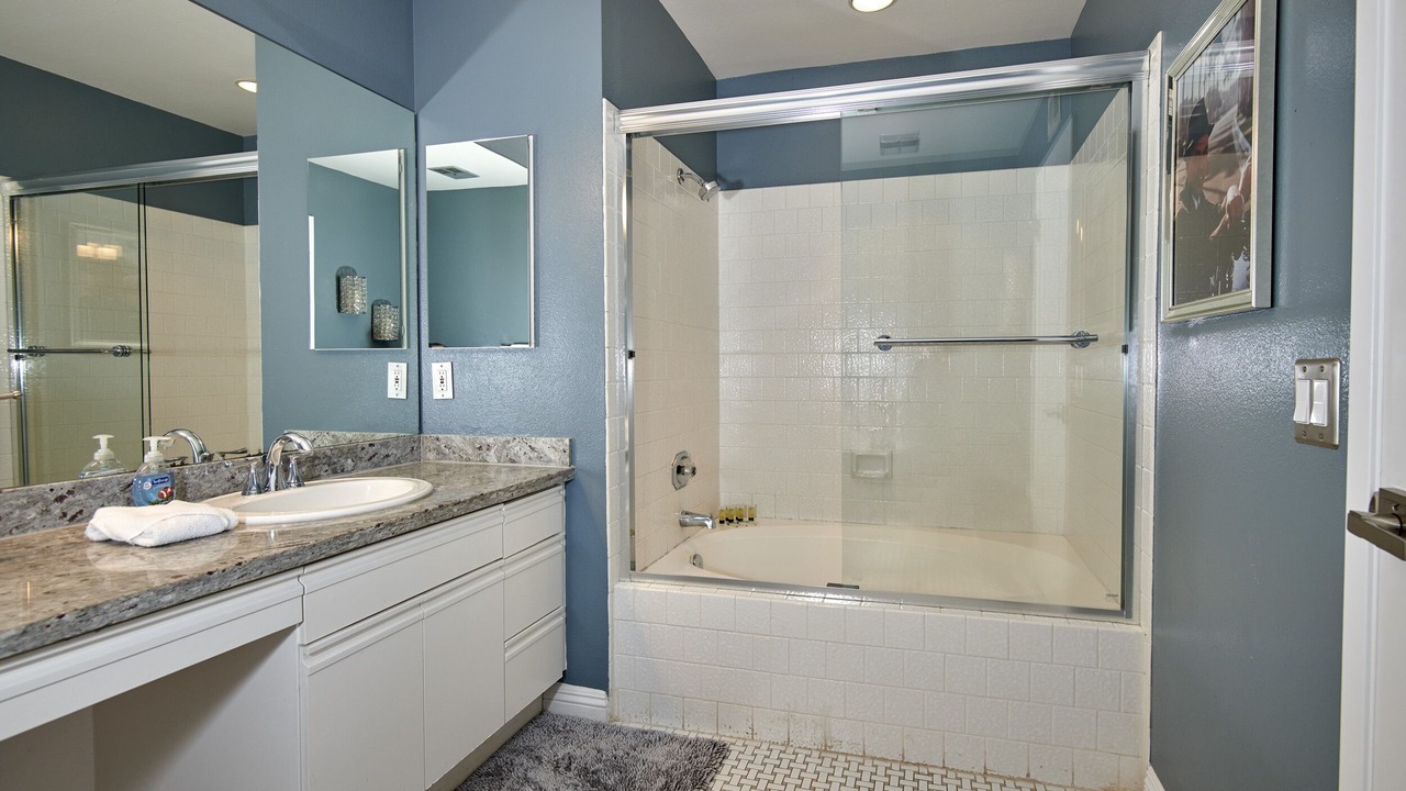 Photo of Bathroom in La Quinta