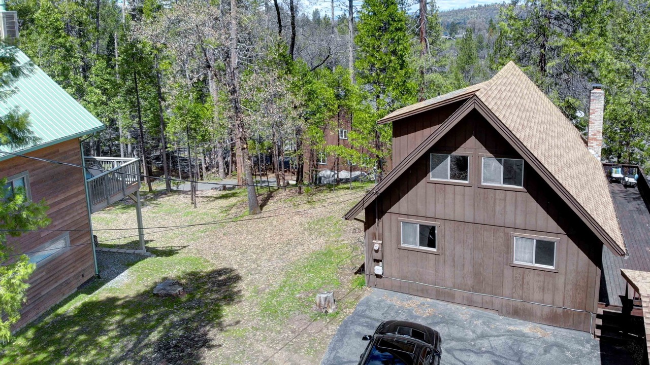 Photo of Outdoor in Groveland