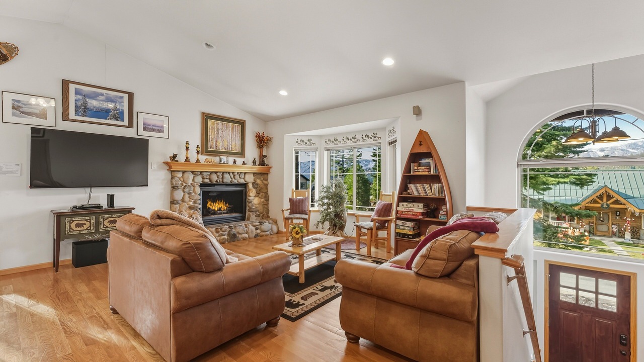 Photo of Livingroom in Pioneer Trail