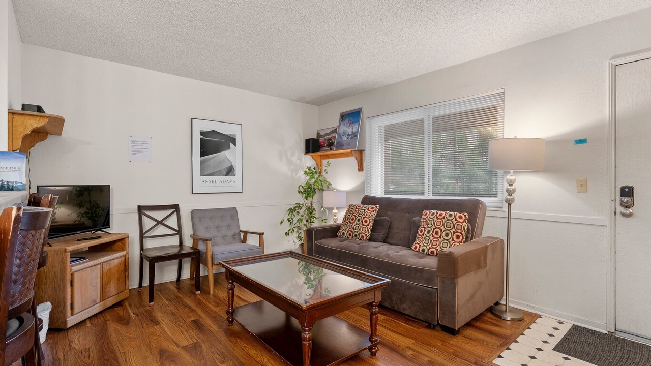 Photo of Livingroom in Tahoe Village