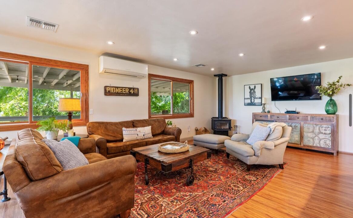 Photo of Livingroom in Paso Robles