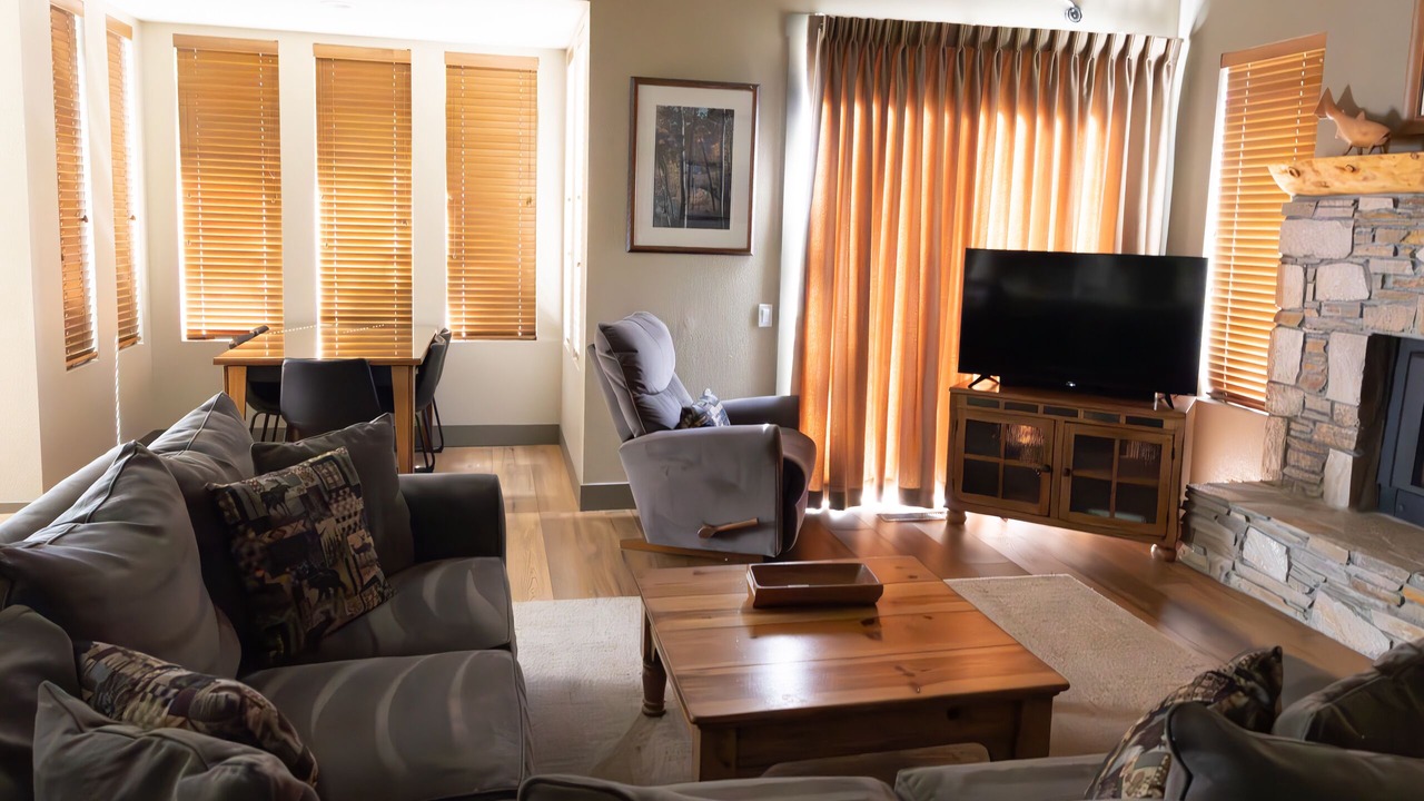 Photo of Livingroom in Mammoth Lakes