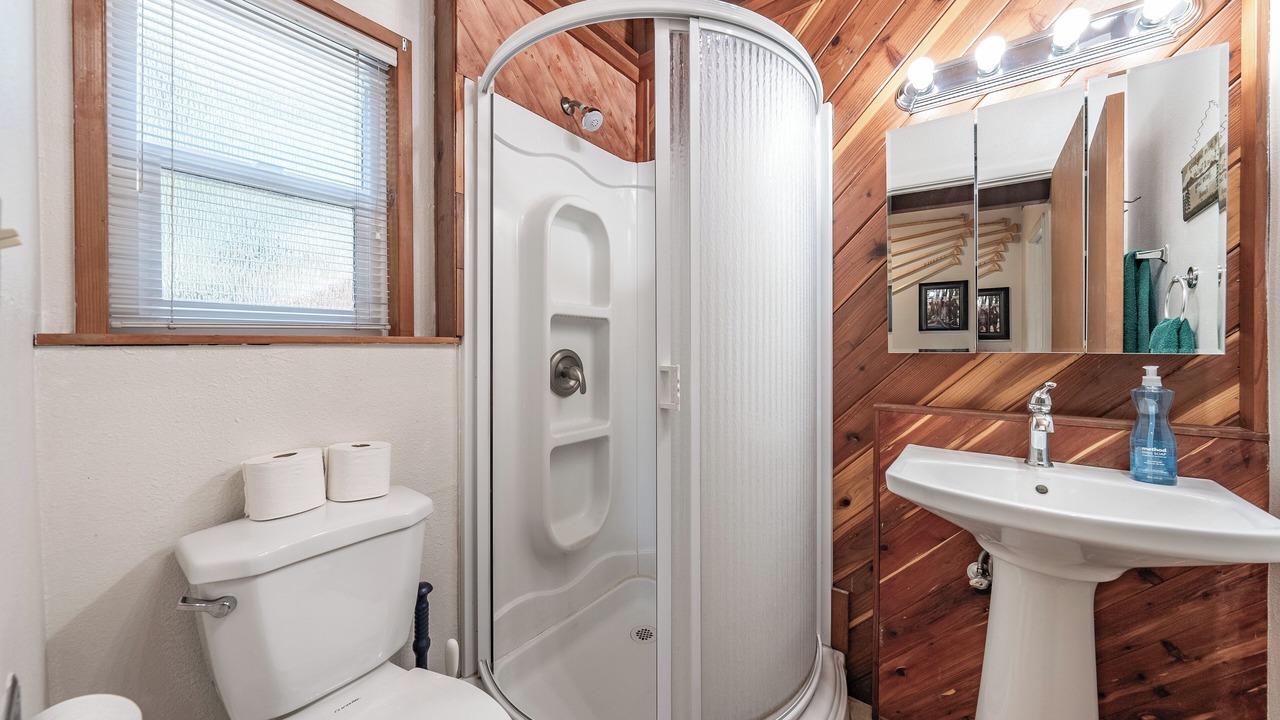 Photo of Bathroom in Bass Lake