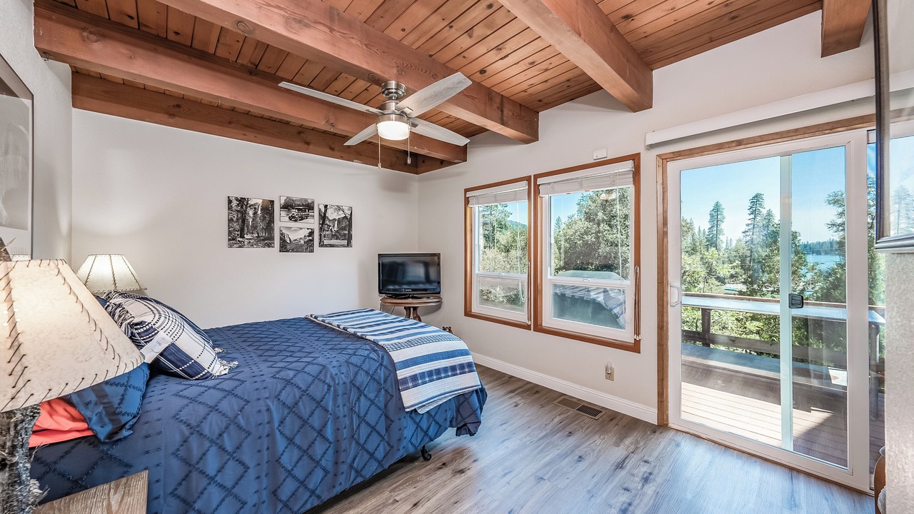 Photo of Bedroom in Bass Lake