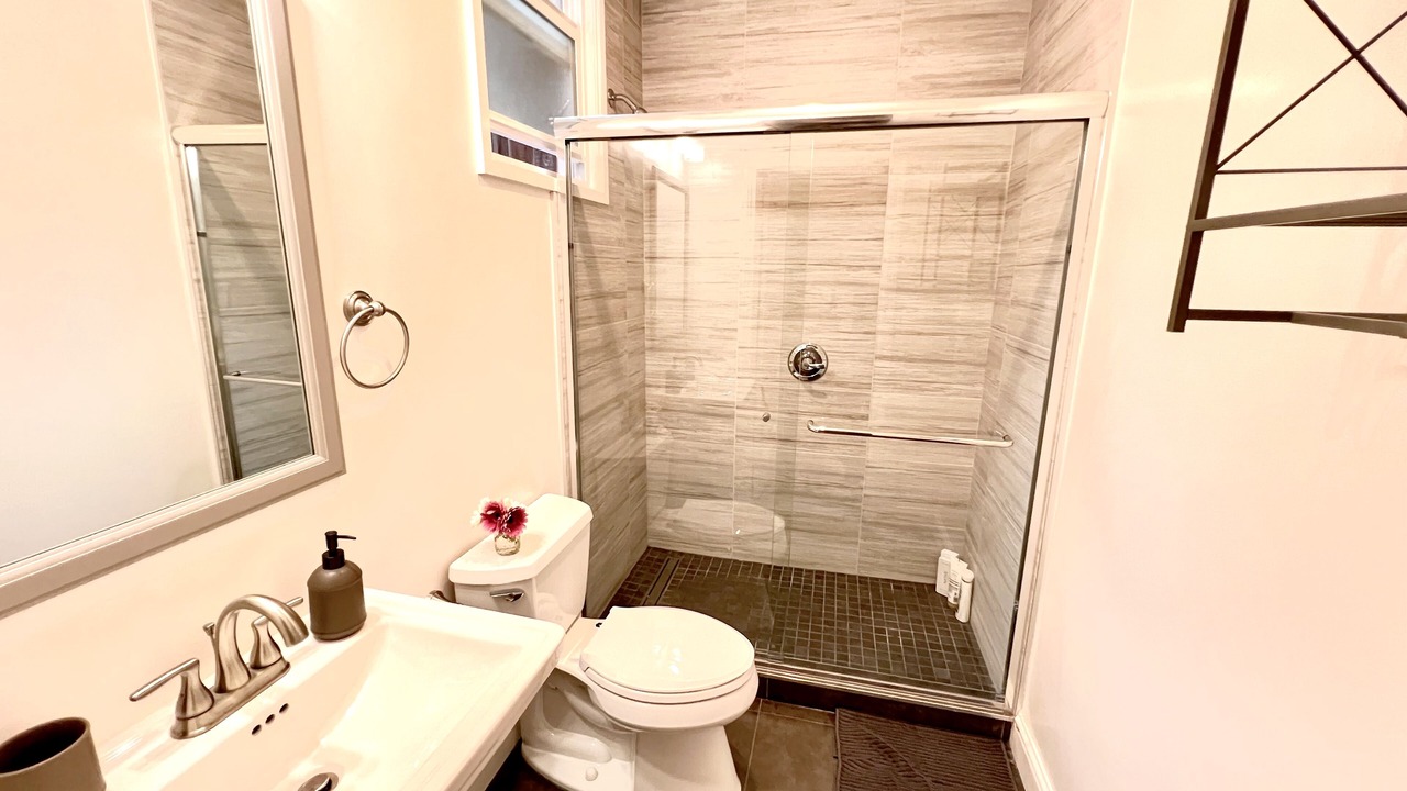 Photo of Bathroom in Laurel Heights