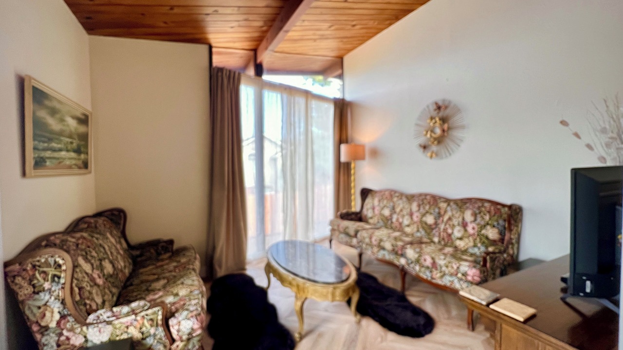Photo of Livingroom in Lodge Hill