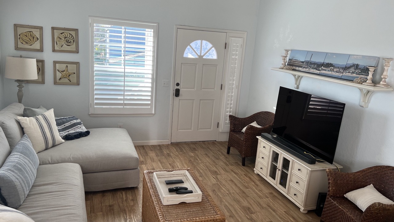 Photo of Livingroom in Eastside Santa Cruz