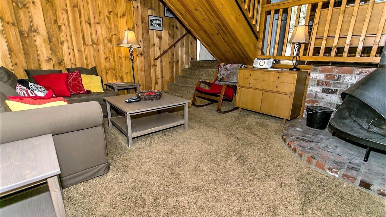Photo of Livingroom in Big Bear Lake