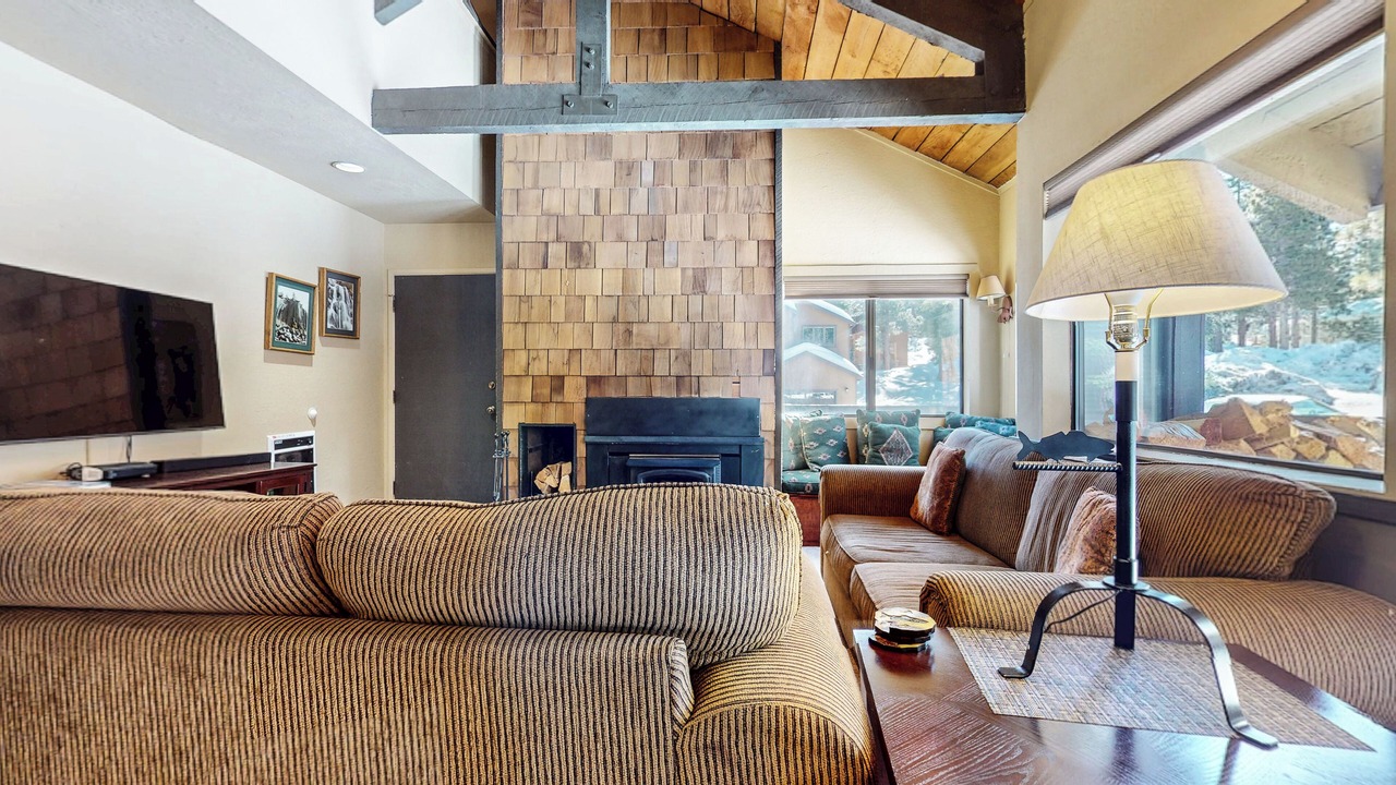 Photo of Livingroom in Majestic Pines