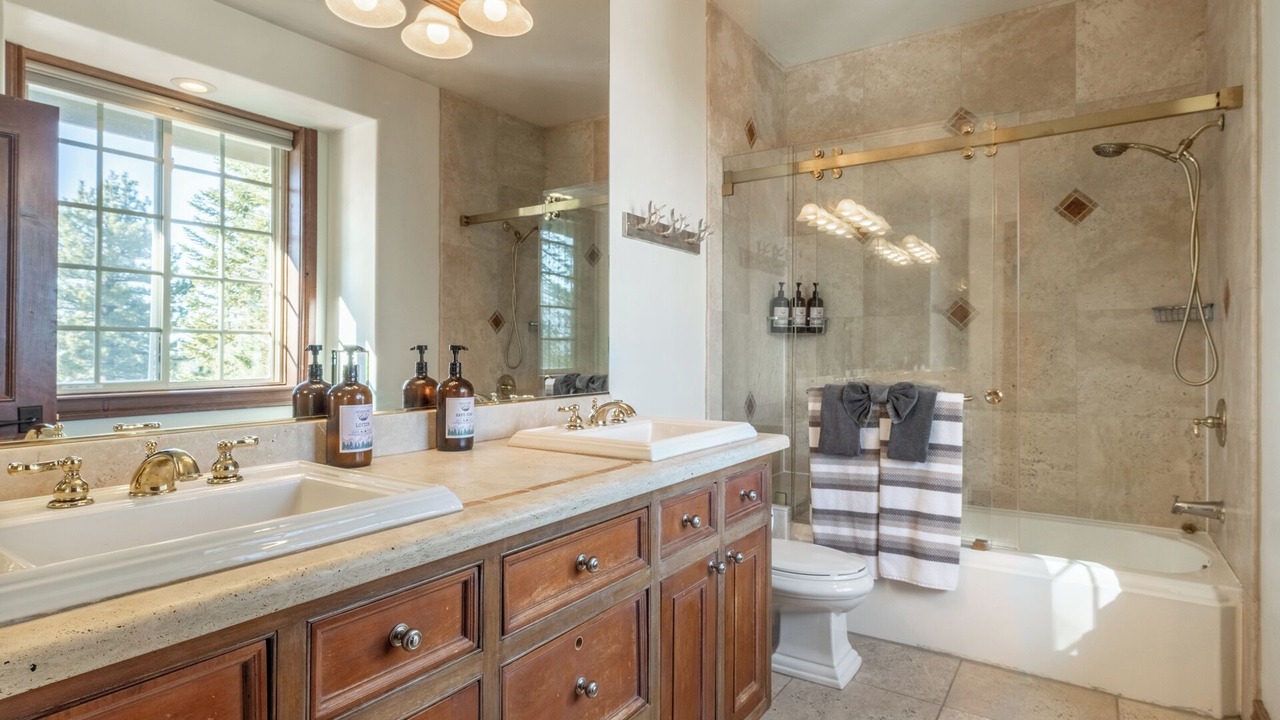 Photo of Bathroom in Mammoth Lakes