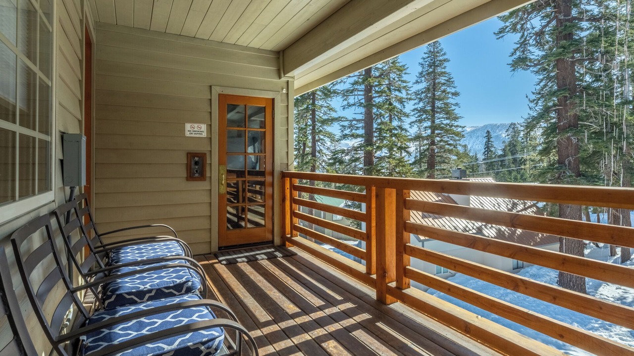 Photo of Patio Balcony in Mammoth Lakes