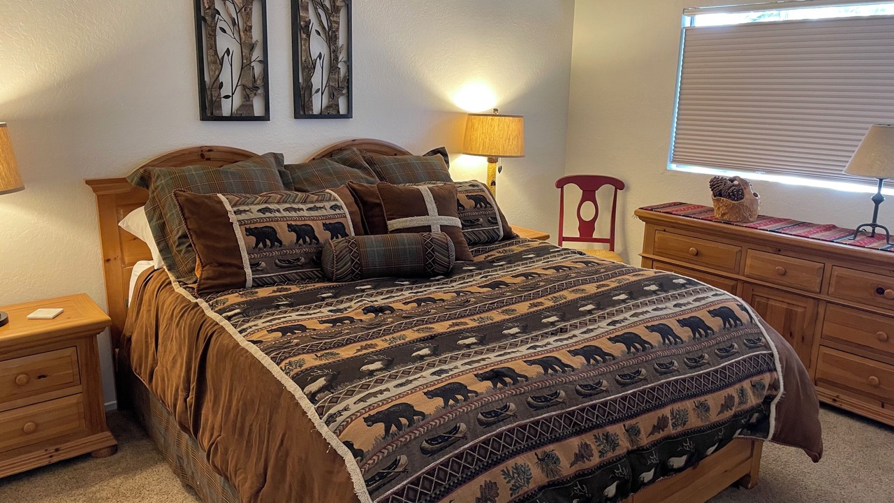 Photo of Bedroom in Mammoth Lakes