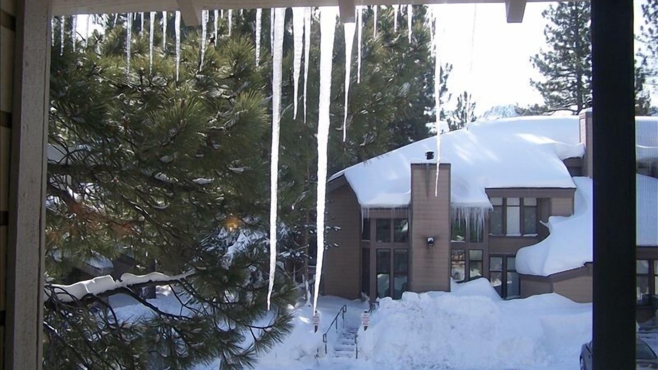 Photo of Patio Balcony in Mammoth Lakes
