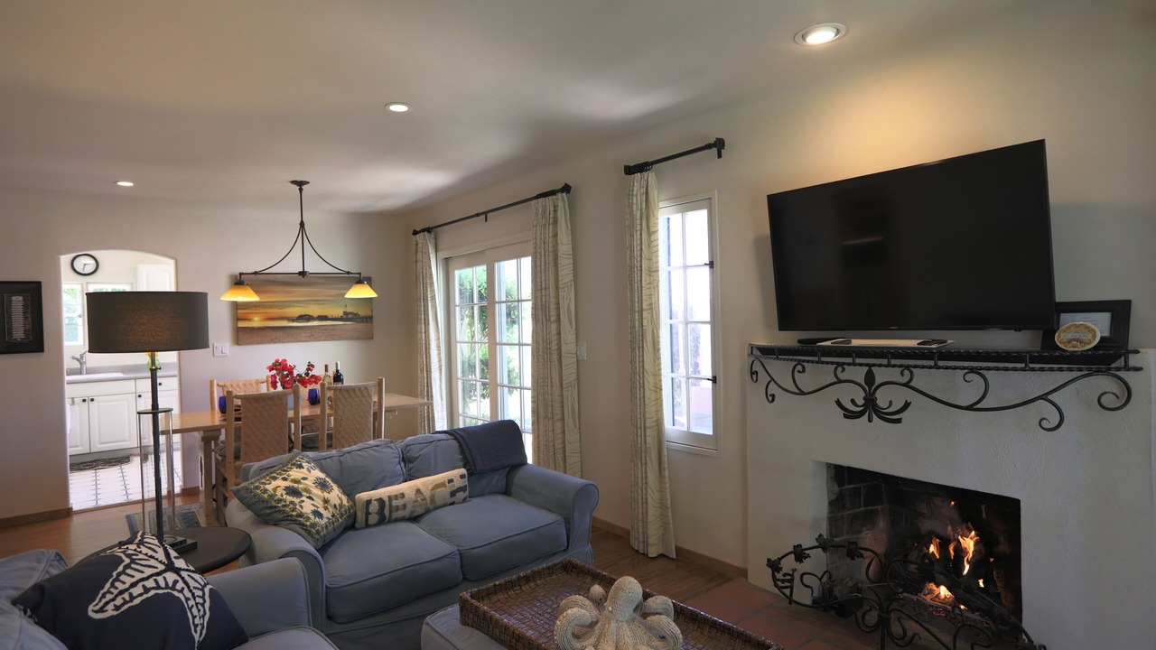 Photo of Livingroom in West Beach