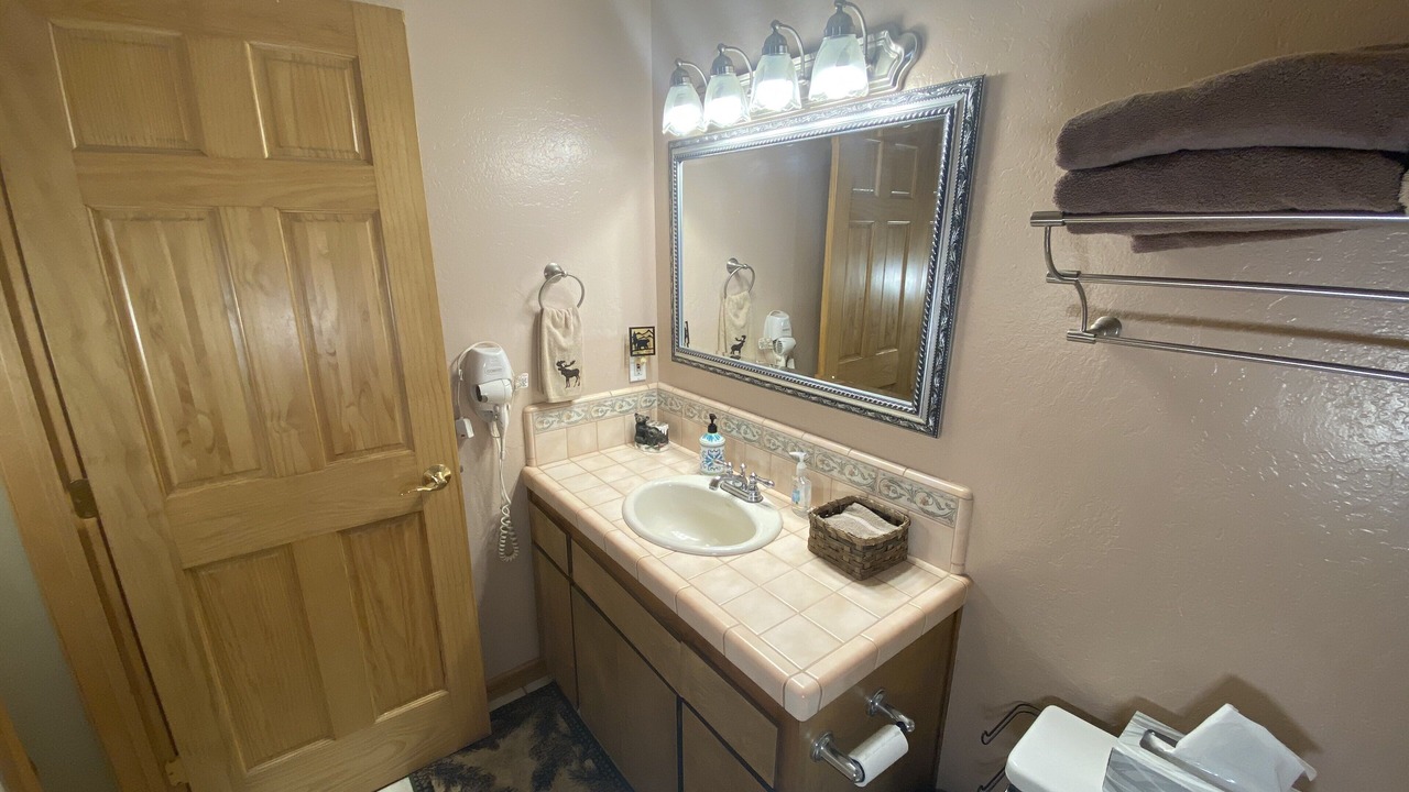 Photo of Bathroom in Pioneer Trail