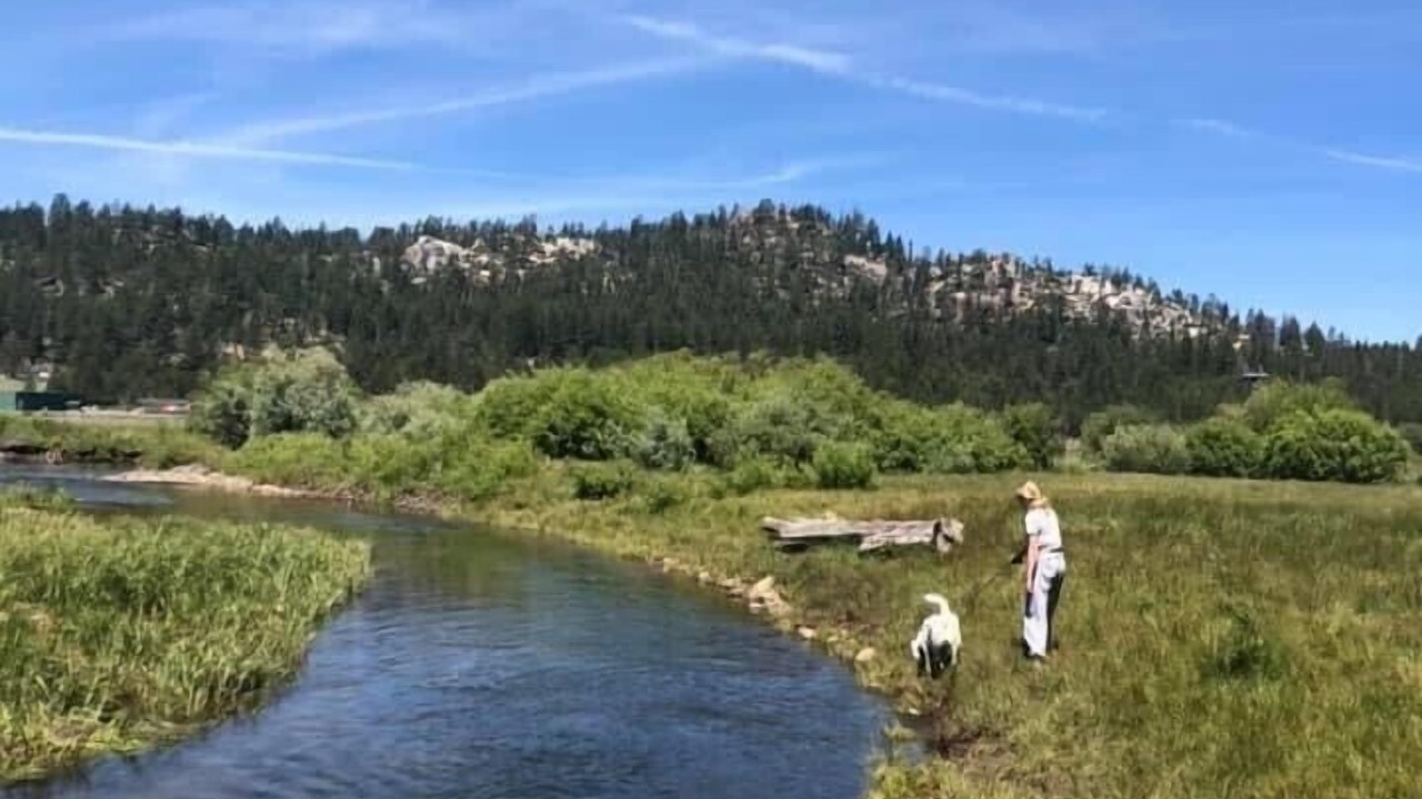 Photo of Others in Pioneer Trail