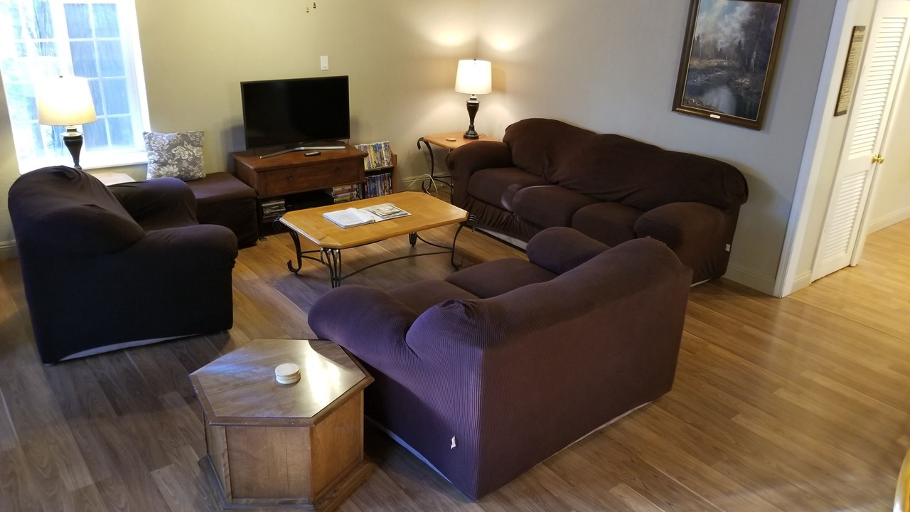 Photo of Livingroom in Cold Springs