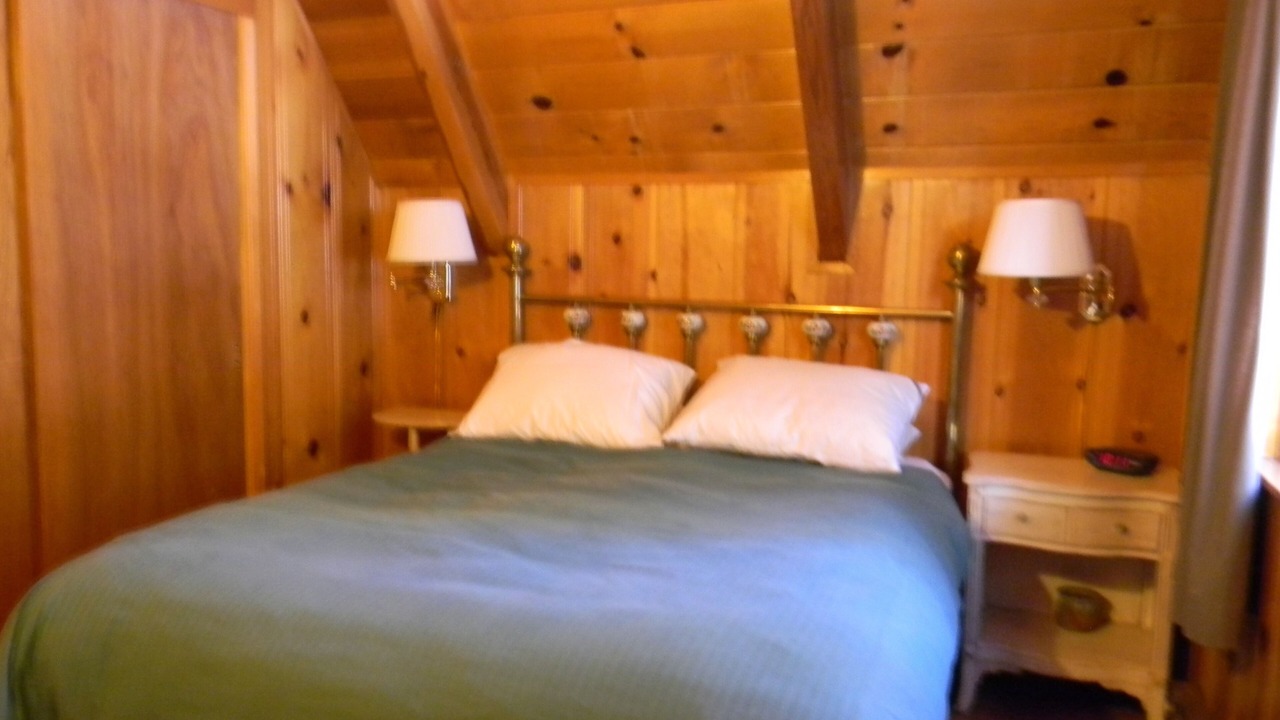 Photo of Bedroom in Mi-Wuk Village