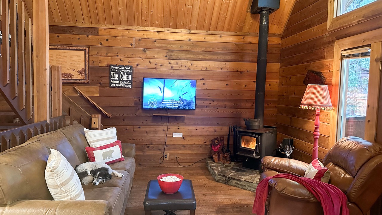 Photo of Livingroom in Fish Camp