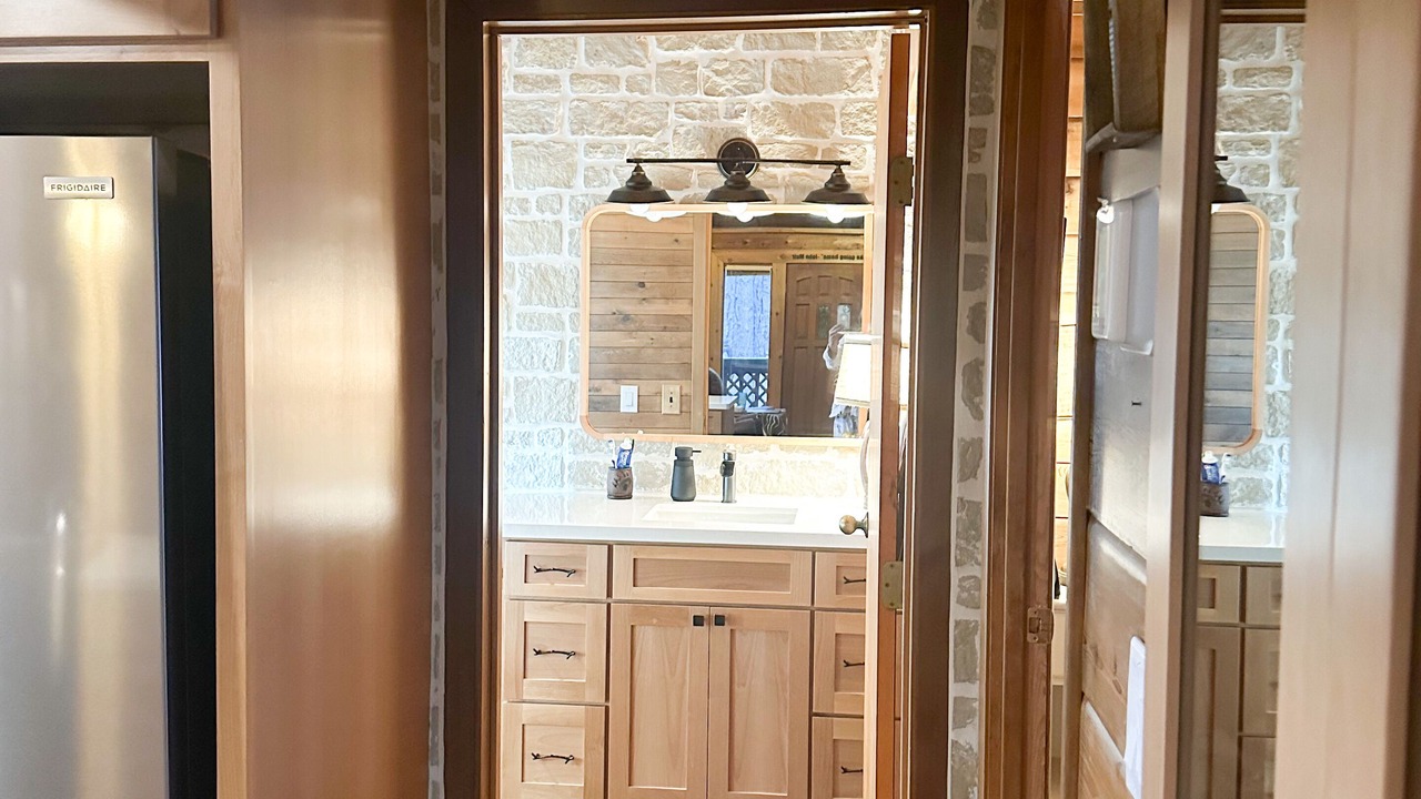 Photo of Bathroom in Fish Camp