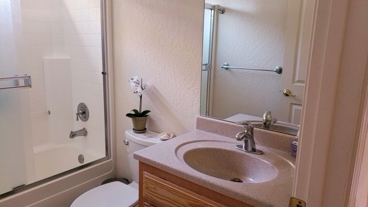 Photo of Bathroom in Long Barn
