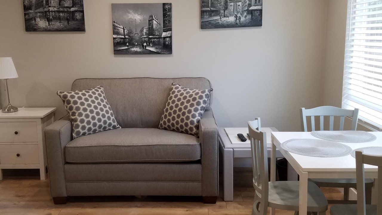 Photo of Livingroom in Horace Mann