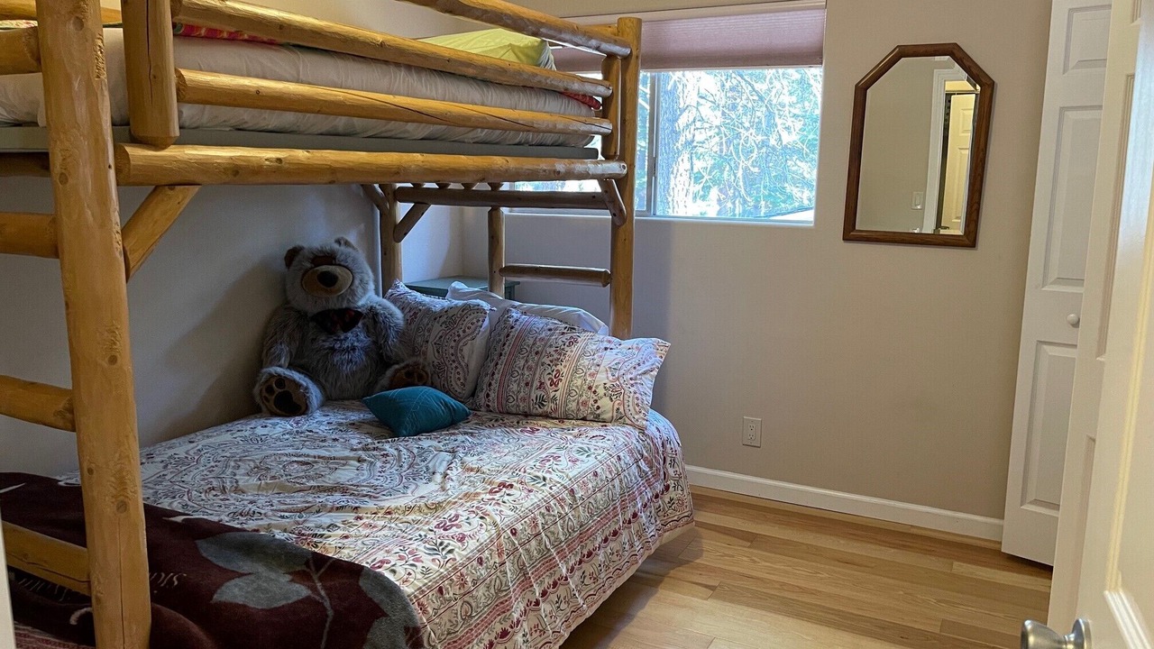 Photo of Bedroom in North Upper Truckee