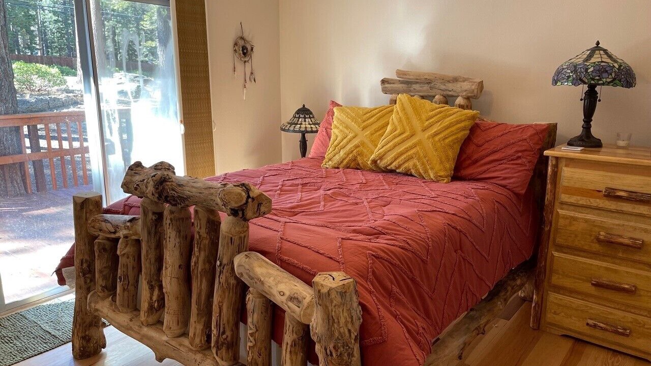 Photo of Bedroom in North Upper Truckee