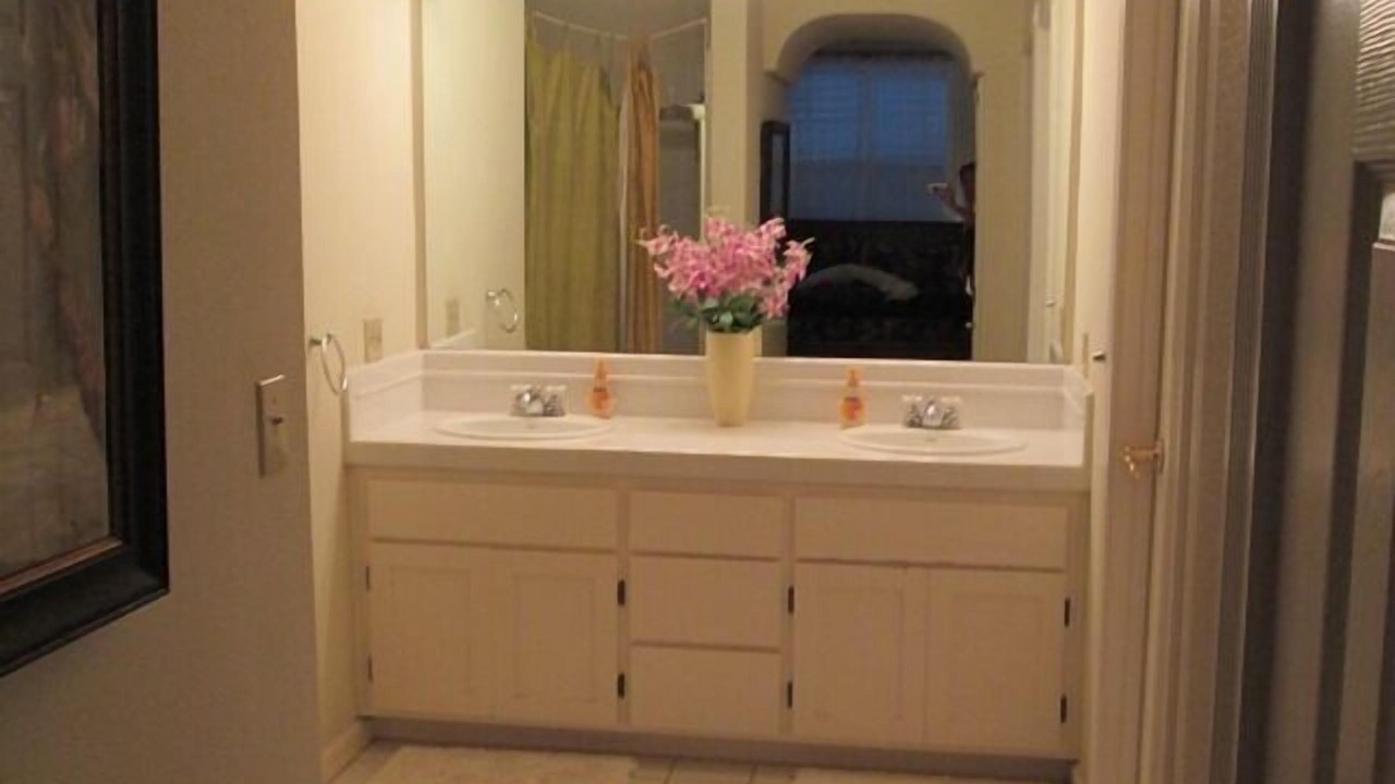 Photo of Bathroom in St. Helena
