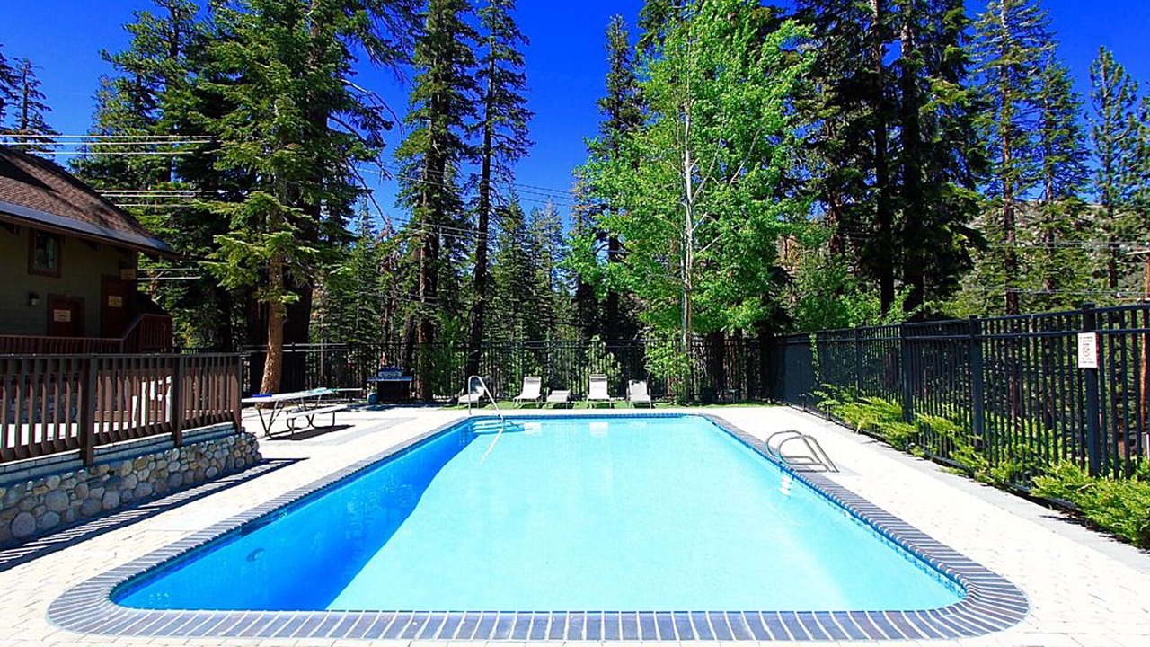 Photo of Outdoor in Mammoth Lakes