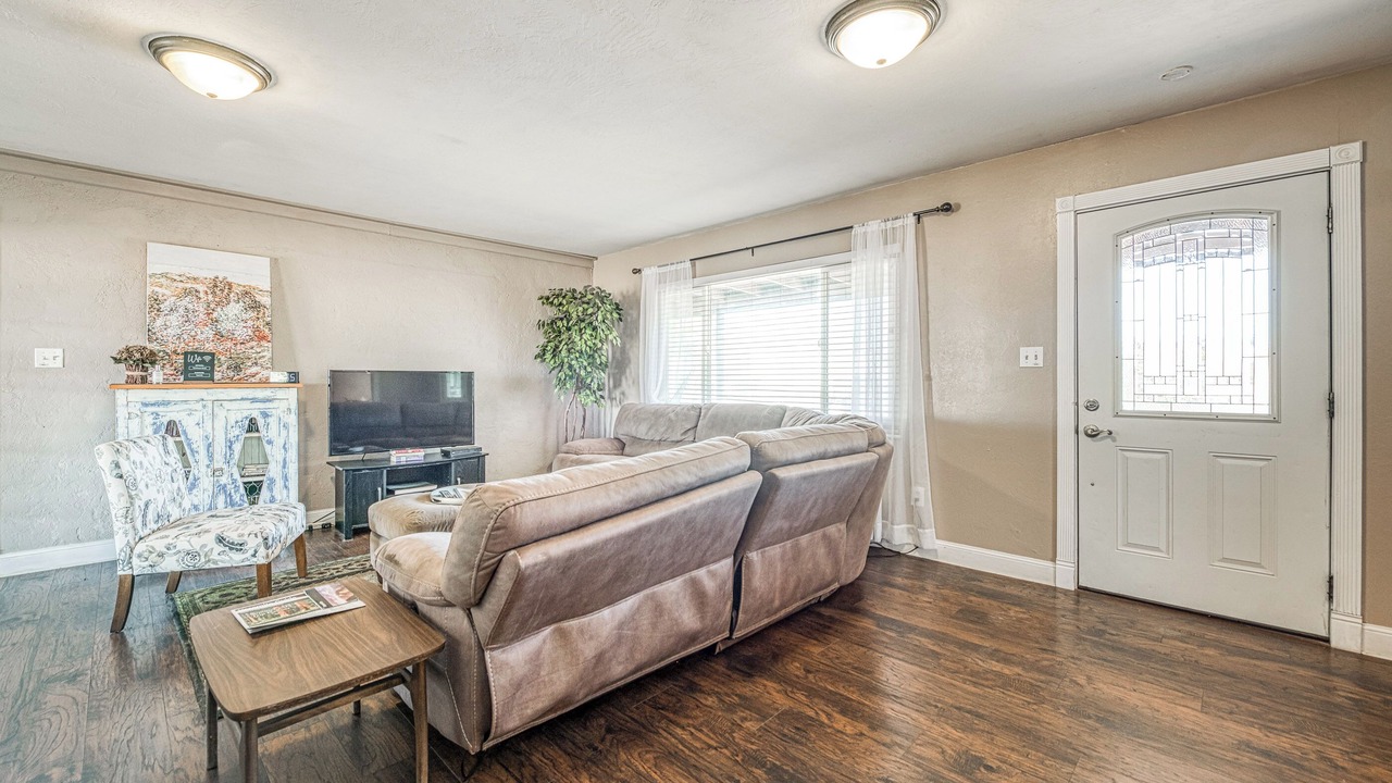 Photo of Livingroom in Coarsegold