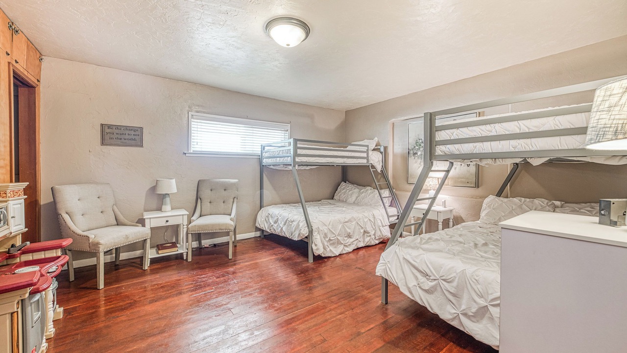Photo of Bedroom in Coarsegold