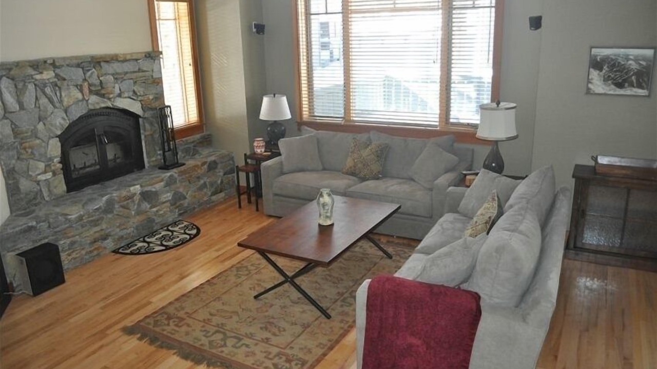 Photo of Bedroom in Mammoth Lakes