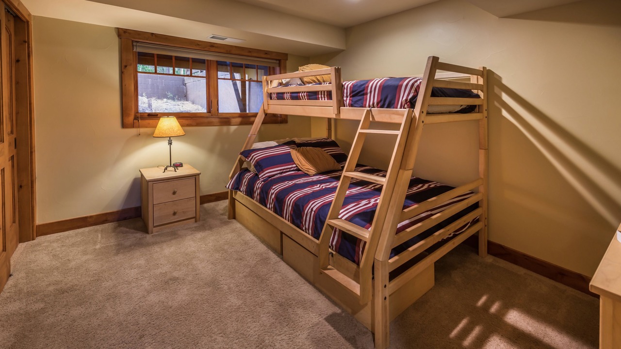 Photo of Bedroom in Dollar Point