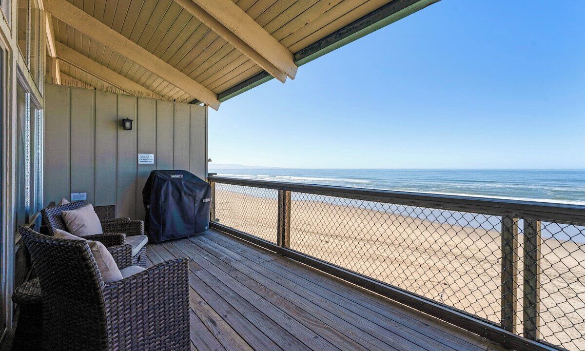 Photo of Patio Balcony in La Selva Beach