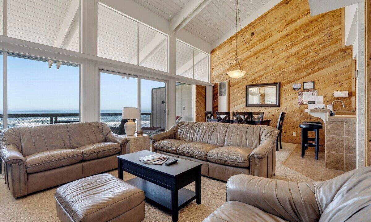 Photo of Livingroom in La Selva Beach