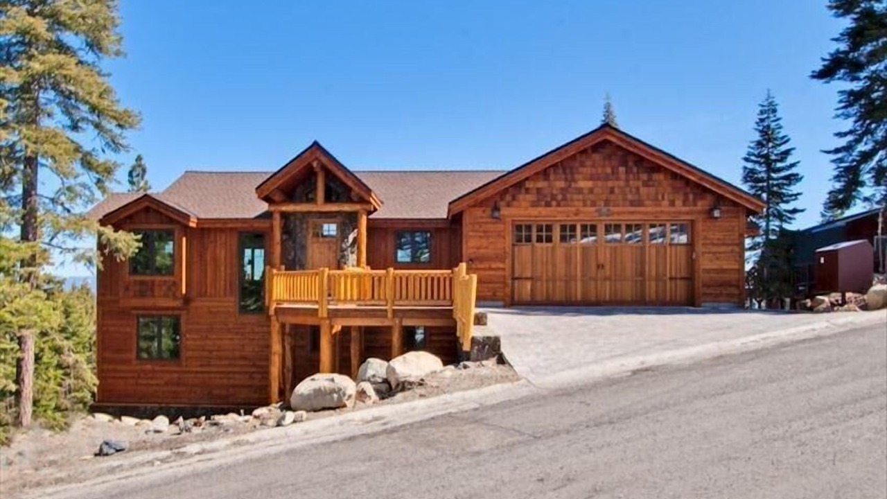 Photo of Outdoor in Meeks Bay