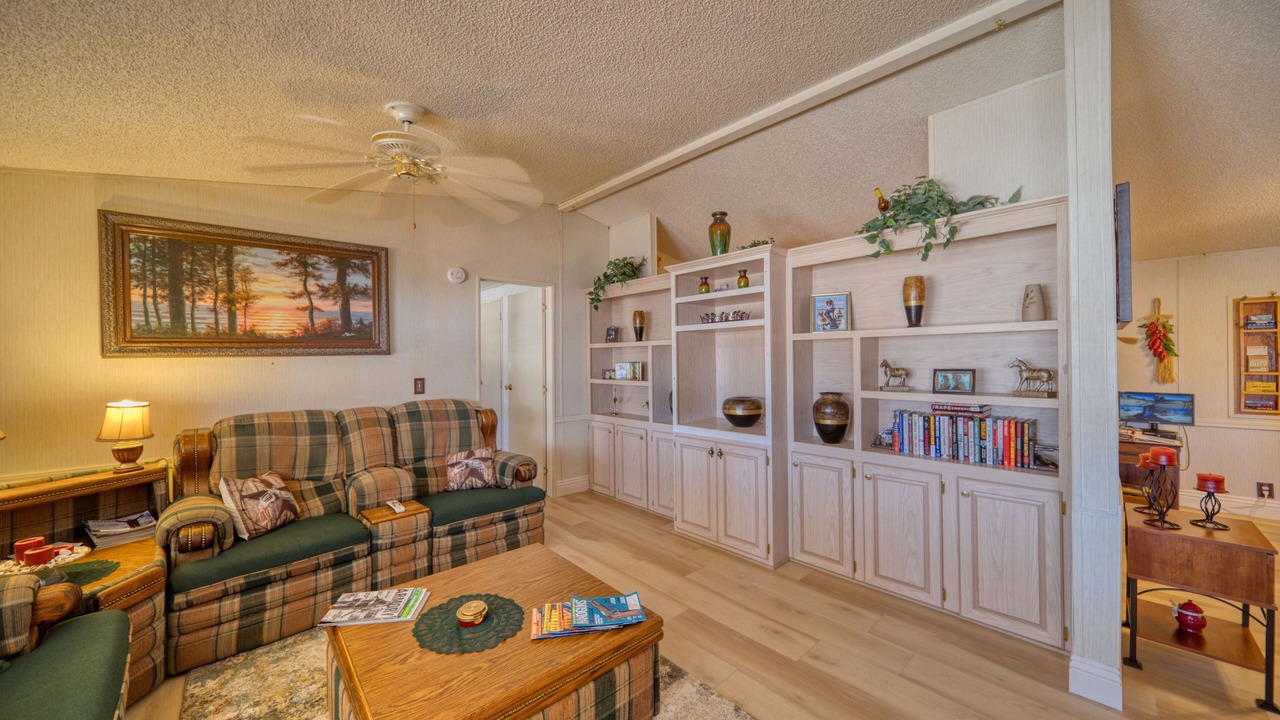 Photo of Livingroom in Pahrump