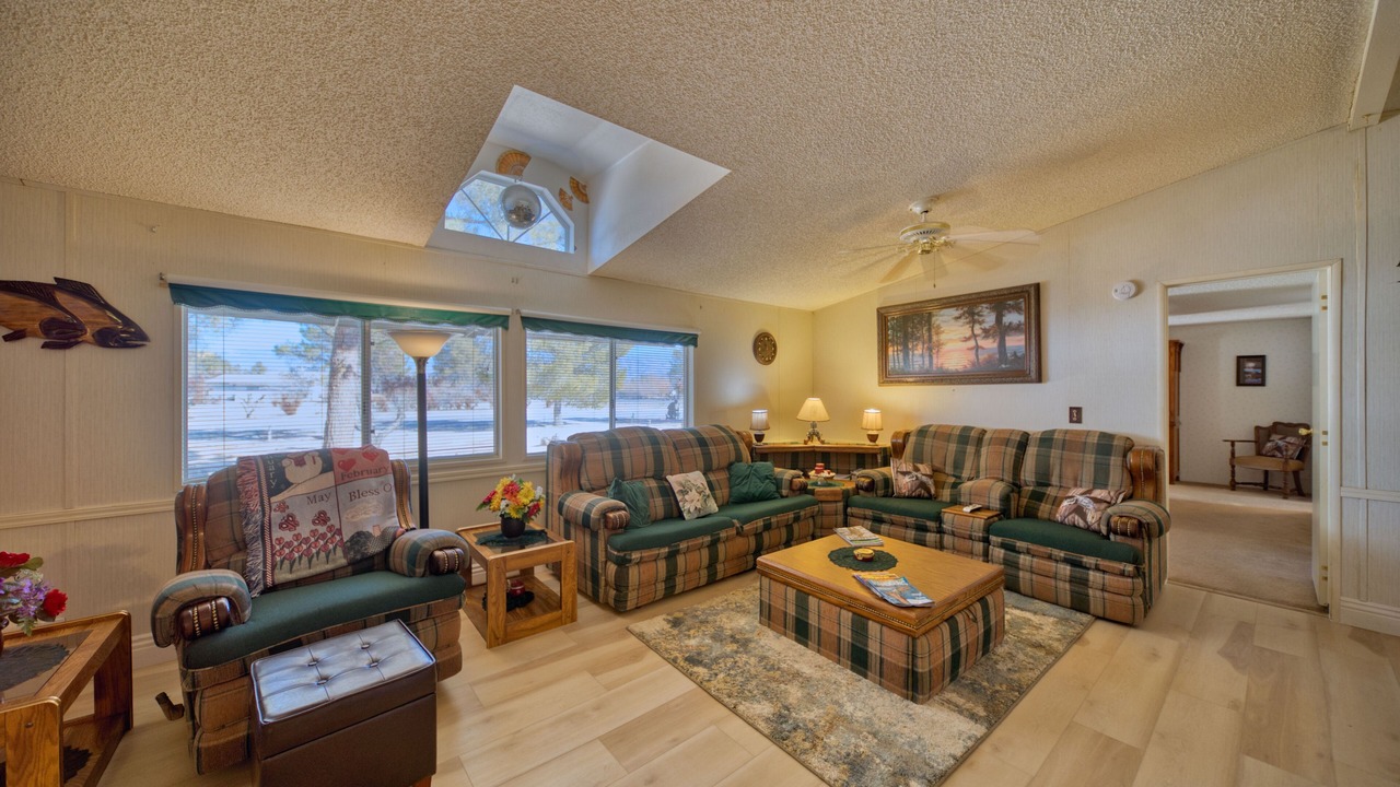 Photo of Livingroom in Pahrump