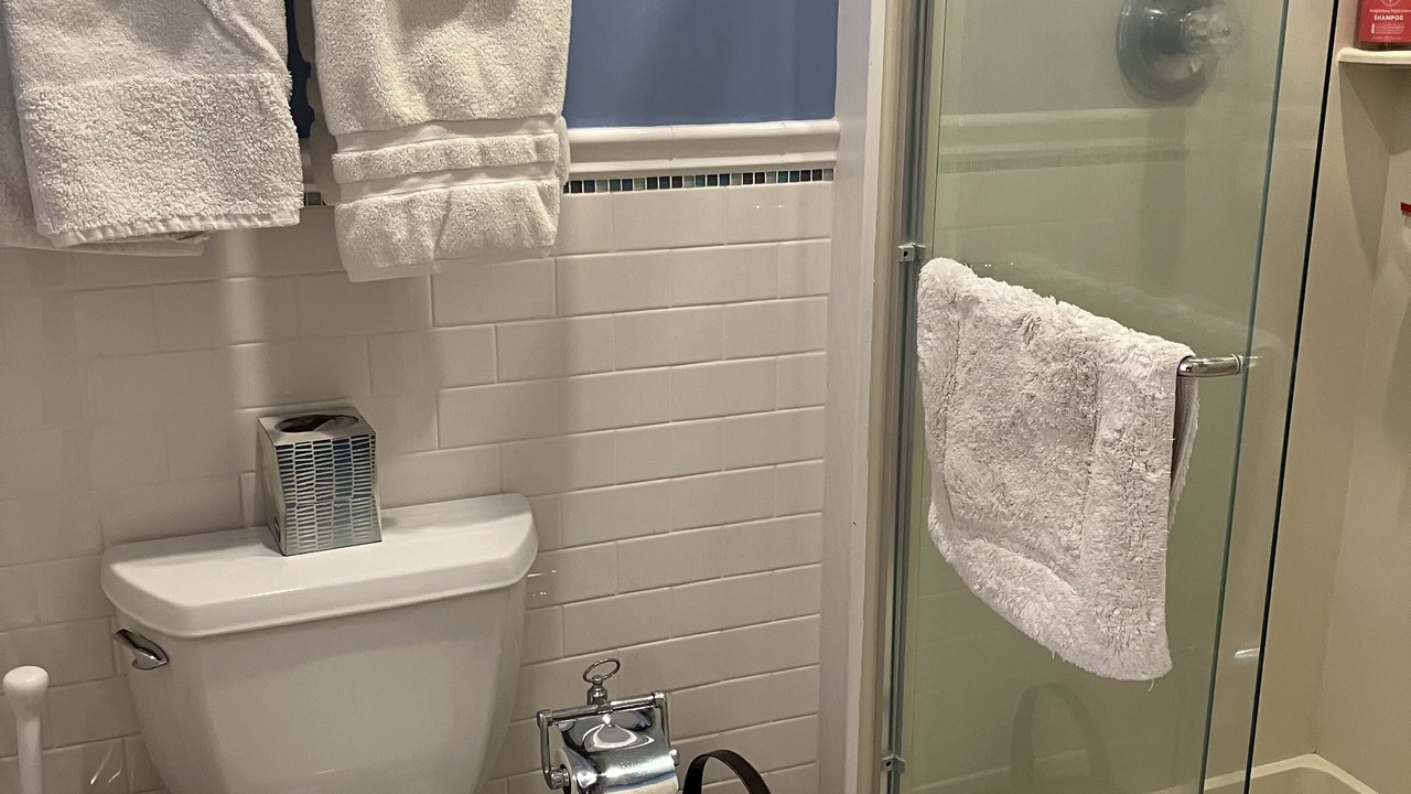 Photo of Bathroom in Glen Park