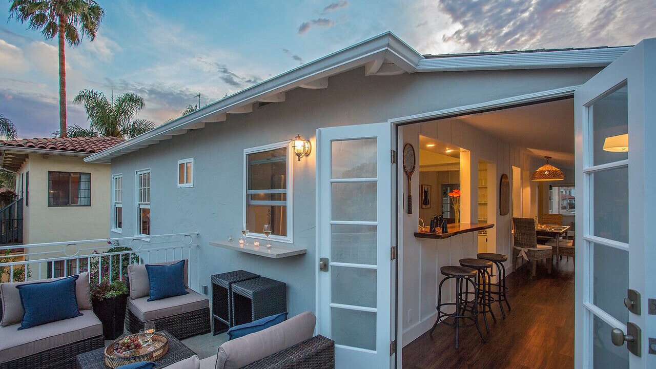 Photo of Patio Balcony in West Beach