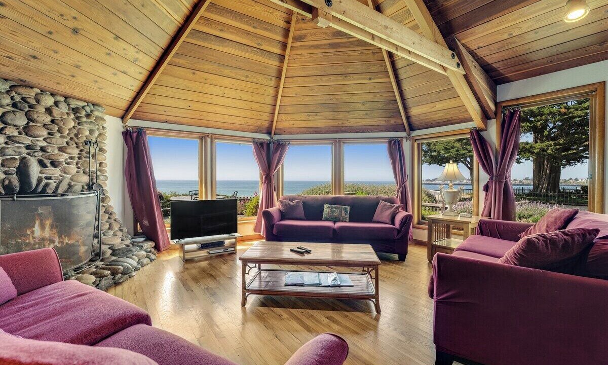 Photo of Livingroom in Seabright