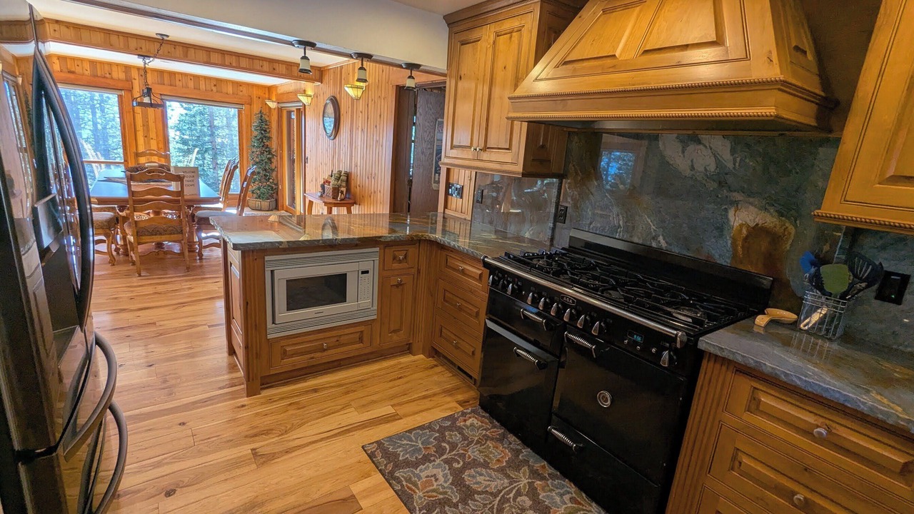 Photo of Kitchen in Tahoma