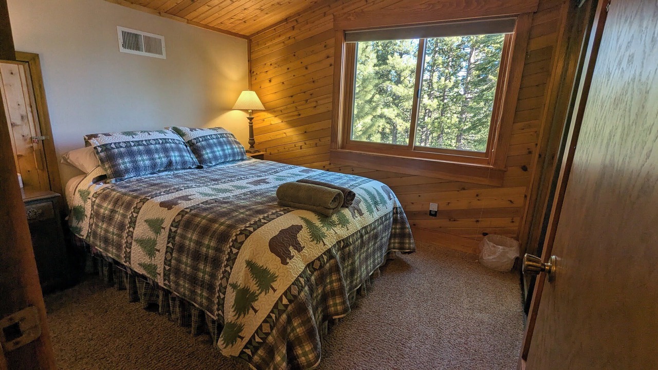 Photo of Bedroom in Tahoma